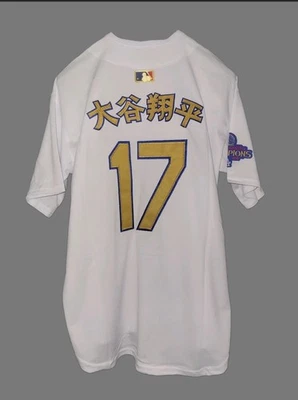 Ohtani 17 LA Dodgers CAMISETA KANJI EDICIÓN DORADA 2024 Serie Mundial ZS GRANDE Foto 1 de 4