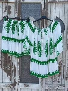 Made in Italy Ladies Summer 2 Piece Short Set – Fleur de Lis Print – One Size - Picture 1 of 5