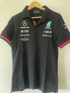 Mercedes AMG Formel 1 Team Herren Polo, Poloshirt schwarz, Größe S, IWC Aufdruck - Bild 1 von 2