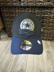 Dallas Cowboys New Era 2022 Salute To Service 39THIRTY Flex Hat Black/Navy L/XL - Picture 1 of 11