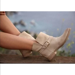 Michael Kors The Jet Set 6 Walton Bone Tan Suede Leather Ankle Boots Size 10 - Picture 1 of 9