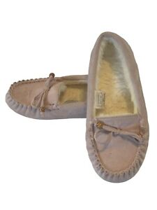 Gold Coast Women's Pink Moccasin Slippers Size 8