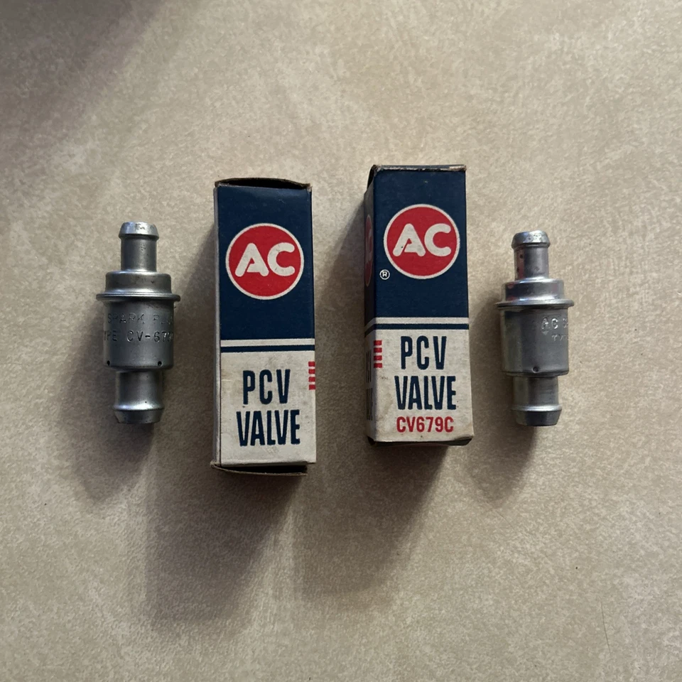 Nuevo de Lote Antiguo Válvula PCV 1967 1969 PONTIAC GTO CHEVY CAMARO CHEVELLE AC CV679C gm Lote de 2 Foto 1 de 4