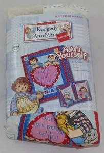 Make It Yourself Soft Storybook Kit - RAGGEDY ANN & ANDY 7"x9" - 2007 DIY Sewing - Picture 1 of 2