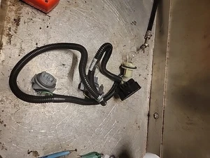 OEM GM Tail Light Harness for 1988-1999 Chevrolet PICKUP - Picture 1 of 4