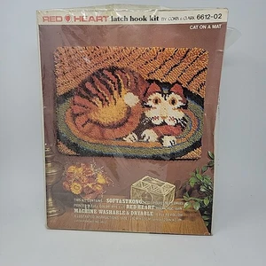 Vintage Katze Riegel Haken Teppich Kit 20 x 27" enthält Garn 6612-02 rotes Herz offene Box - Bild 1 von 9