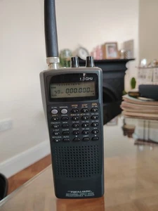 Realistic Hyperscan Pro-26 Handheld 200 Channel Direct Entry Programable Scanner - Photo 1/7