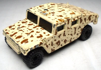 1994 MATCHBOX HUMMER TAN & BROWN CAMO 1:70 DIECAST 2 1/2" SUV W/ OPENING TRUNK - Image 1 of 4