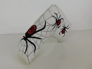 Arañas blancas bordadas con cubierta de putter de golf de tela - Imagen 1 de 6