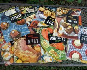 13 Vintage 1950s CULINARY ARTS INSTITUTE Cookbook Lot Recipes Food Booklets MCM - Picture 1 of 1