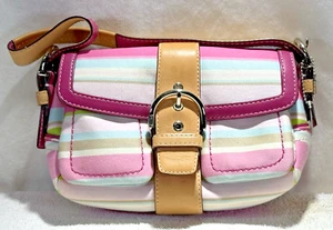 Auténtico bolso de mano Coach Daisy a rayas de lona y cuero con asa superior, en muy buena condición - Imagen 1 de 21