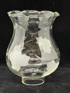 Vintage geätztes Glas Traubenmuster Lampenschirm Kugel 5" hoch 1 5/8" Monteur - Bild 1 von 6