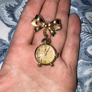 Sovereign By Benrus Goldtone Claspback Pin Watch Working Manual Wind - Picture 1 of 3