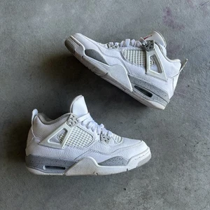 Größe 5,5y / 7W - Air Jordan 4 Retro Mid White Oreo DJ4699-100 GS Sneaker - Bild 1 von 8