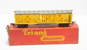 Tri-ang Triang R126 OO Gauge Transcontinental Stock Car TR742 Yellow Truck - Picture 1 of 8