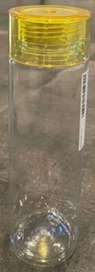 NEU - Klare Trinkflasche mit gelbem Schraubdeckel - KOSTENLOSER VERSAND - Bild 1 von 2