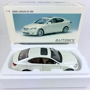 AUTOart 1/18 1:18 2006 Lexus IS 350 White Millennium - Picture 1 of 16