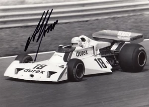SIGNED ALAN JONES DUREX SURTEES TS19 F1 GP 1976 ORIGINAL PERIOD PHOTO AUTOGRAPH - Picture 1 of 3