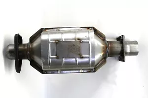 Catalytic Converter-Pre-OBDII Direct Fit Eastern Mfg 863137 - Picture 1 of 5