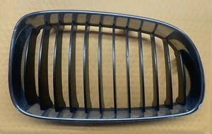 2008-2013 Bmw 128i 135i E82 E87 E88 Front RIGHT Upper Grille P/N 7166440 OEM - Picture 1 of 9