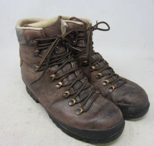 Vintage Lowa Brown Leather Hiking Trekking Boots Vibram Soles - Men's US 8.5 - Picture 1 of 18