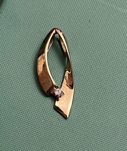 Ciondolo vintage in oro giallo 10 carati con topazio design astratto - Foto 1 di 4