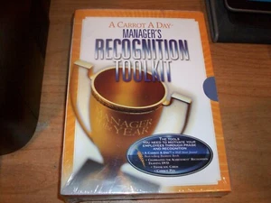 A Carrot a Day Manager's Recognition Toolkit (Book DVD Thank You Cards Pen) NEW - Foto 1 di 3