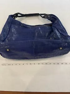 BORSA GRANDE LOLA BERNARD BLU CROC GOFFRATA - Foto 1 di 5