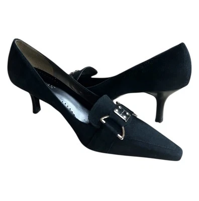 Zapatos de vestir BCBG negros de gamuza de cuero con tacón de gatito punta en punta US7B EU37 NUEVOS Foto 1 de 4