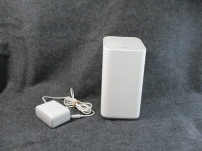 Comcast Xfinity XB7-CM GIGABIT Modem WiFi Router with Power Cord Works Great - Image 1 of 4