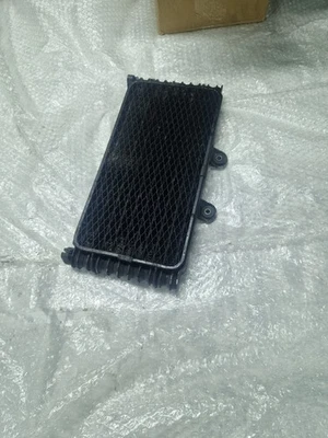 Suzuki Bandit 1200cc  Radiator - Image 1 of 4