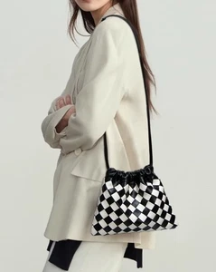 HZ-9612 Mini Woven Draw Shoulder Mobile Bag - Bild 1 von 19