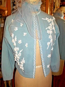 Cárdigan suéter vintage de los años 50 Harilelas con cuentas a mano mezcla de lana de cordero Hong Kong - Imagen 1 de 20