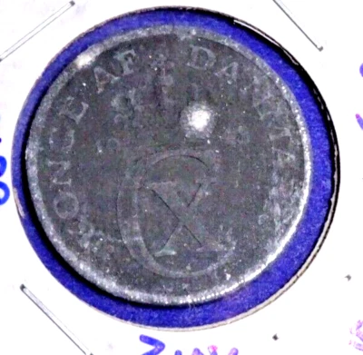 DENMARK 1943  5-ORE "U-GRADE" (F) FINE OR BETTER CHRISTAIN X "ZINC" - #1 - Image 1 of 2