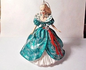 Adorno de recuerdo Hallmark HECHO A MANO Barbie de vacaciones año 1995 en caja - Imagen 1 de 5
