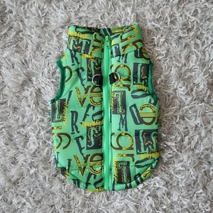 Gilet moda verde per cani di piccola taglia / giacca cane moda / imbracatura per cani di piccola taglia - Foto 1 di 5