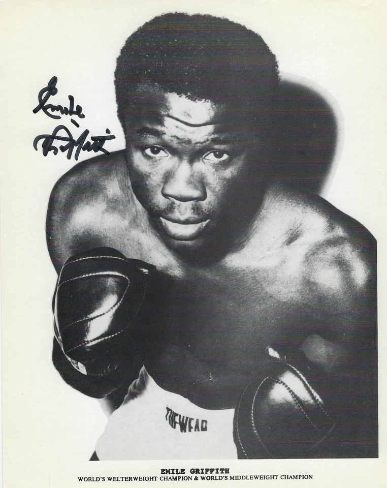 Foto 8x10 firmada autografiada por Emile Griffith - Campeón Mundial de Boxeo - con certificado de autenticidad Foto 1 de 1