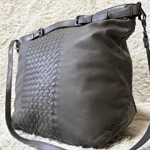 Bottega Veneta Shoulder Bag Intrecciato Leather Khaki from Japan - Picture 1 of 24