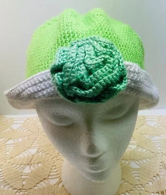 "Sombrero de ganchillo a mano con unidad de flores de 1 selección del menú desplegable 26"" acrílico" Foto 1 de 2