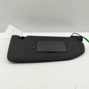 Protector solar derecho Volvo XC40 39842505 RHD 2025 30942500 - Imagen 1 de 6