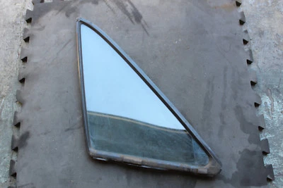 1990-1997 MAZDA MIATA MX-5 ГЕРМЕТИК ДЛЯ ПРАВОСТОРОННЕГО УГЛОВОГО ОКНА ВОДИТЕЛЬСКОЙ ДВЕРИ V420 - Изображение 1 из 4