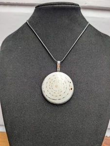 Sterling Silver Cone Shell Shiva Shell Necklace (Courtesy Cord Included) .Q64 - Picture 1 of 5