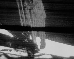 APOLLO 11 NEIL ARMSTRONG 1ST STEP ON MOON PHOTOGRAPH PHOTO PRINT - Picture 1 of 1