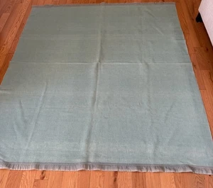 Wolldecke Twin hellgrün mit grünem Satinbesatz 60,5” x 72” Vintage - Bild 1 von 10