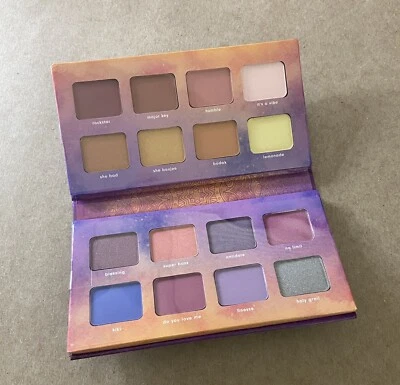 Essence Spiritual Gangster Eyeshadow Palette Multicolor 20 color Set - Image 1 of 4