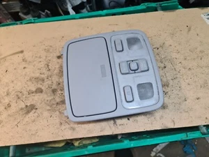 Lampada luce tetto interno Kia Sportage MK2 92820-2EXXX - Foto 1 di 10