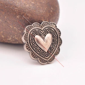 10X 17mm Vintage Silver DIY Leathercraft Belt Love Heart Carved Concho Fastener - Imagen 1 de 33