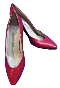 Decolte donna Caressa in pelle rosso brillante tacco 3" usate in ottime condizioni misura 7,5M, made in Spain - Foto 1 di 9