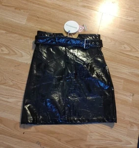 Ladies Boohoo Belted Belted Leather Look Mini Skirt Size 6 - Picture 1 of 3