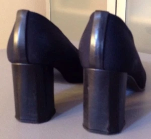 Women's 9 1/2 AA Black Stretch Stuart Weitzman Shoes - Picture 1 of 12